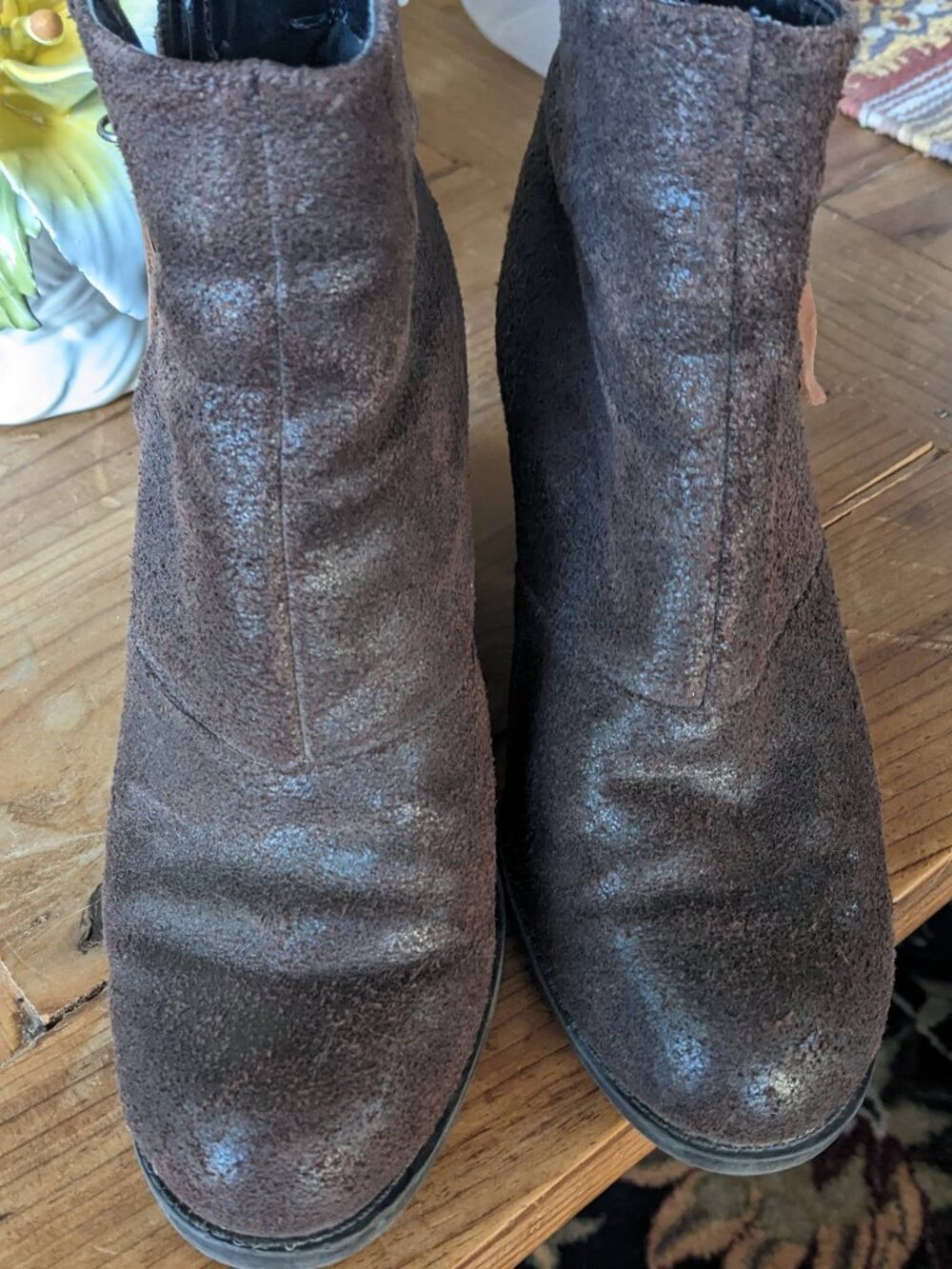 Dolce Vita brown 3 in stacked heel booties. Side zip 7M